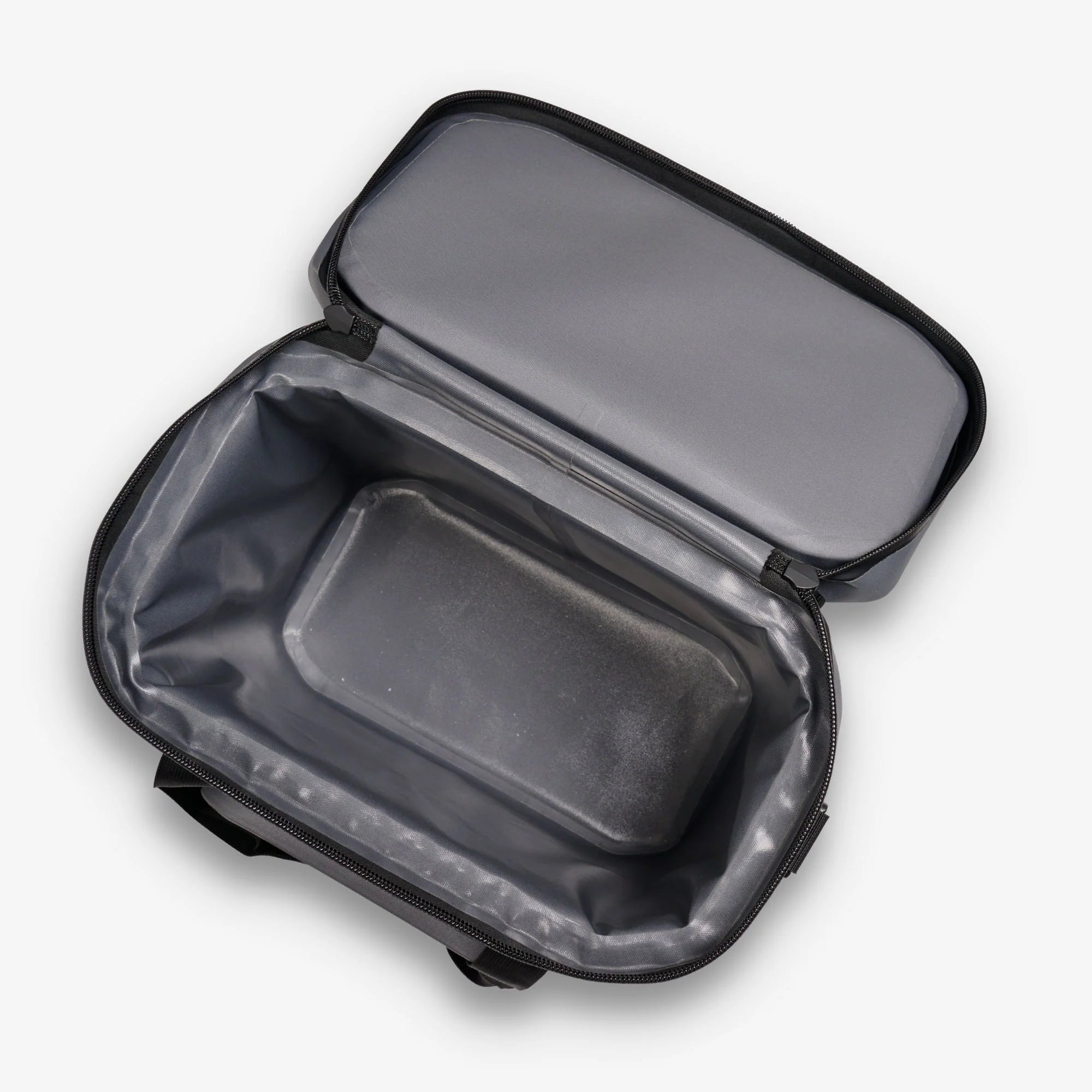 Igloo Coolers Trailmate 30-Can Cooler Bag - Image 13