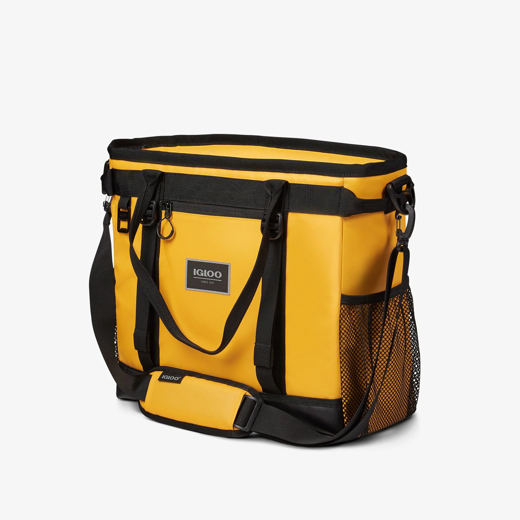 Igloo Outdoor Pursuit 30-Can Tote - Image 2