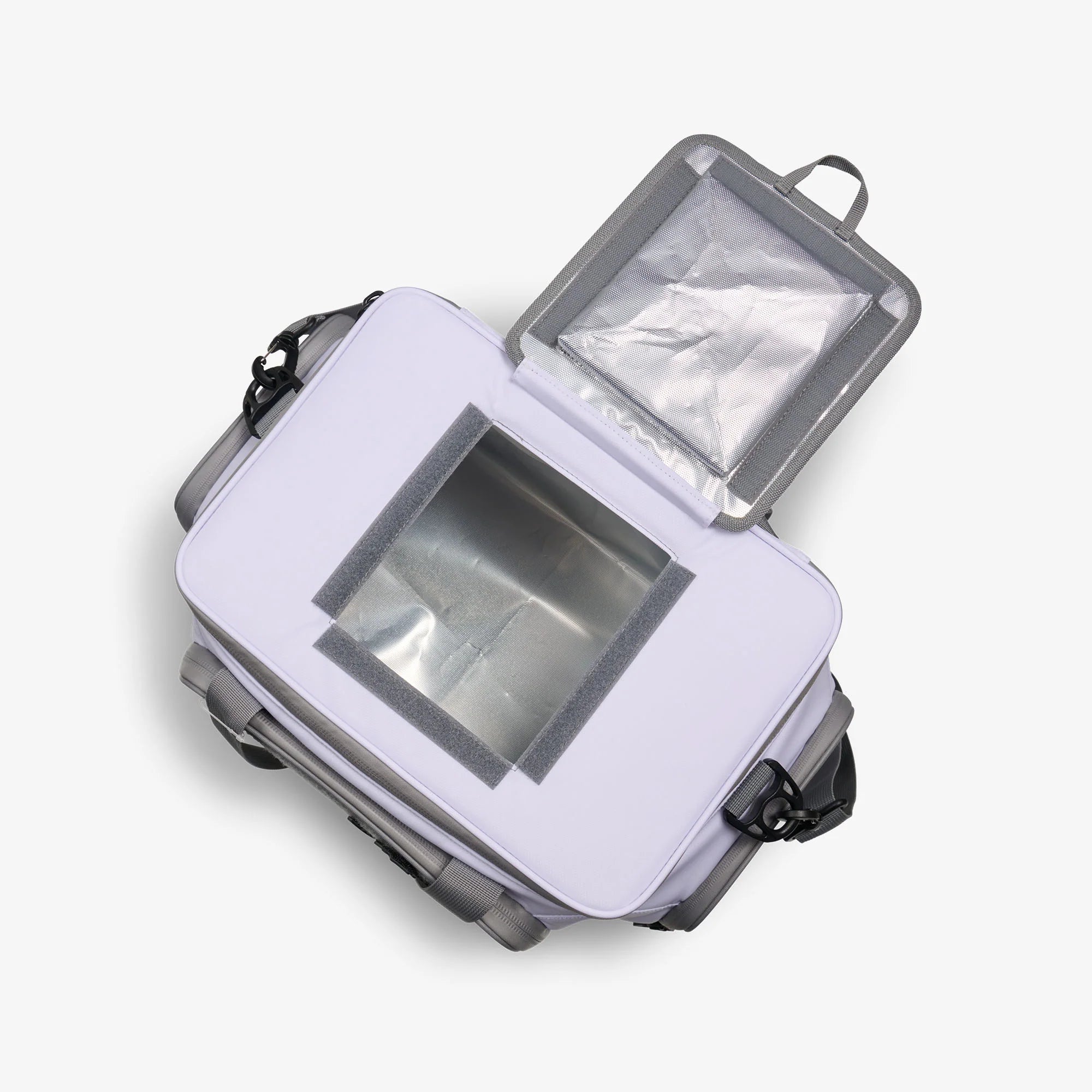 Igloo Outdoor Marine 30-Can Square Cooler Bag - Image 5
