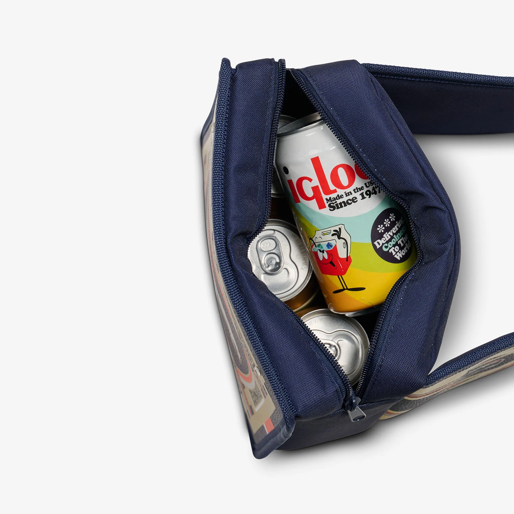 Igloo Coolers NFL WWE Cooler Fanny Pack - Image 4