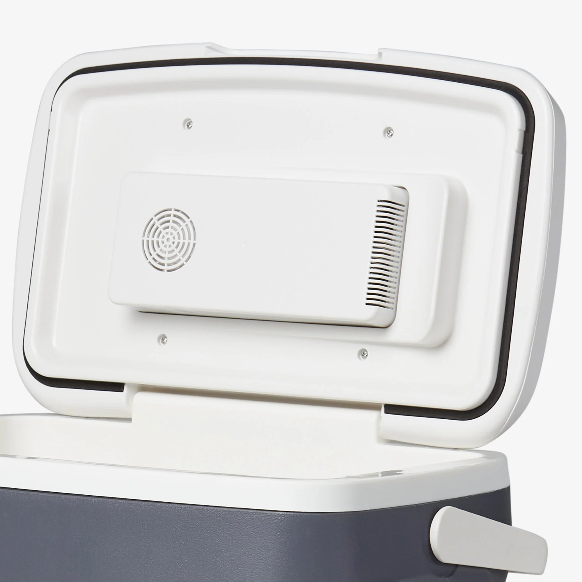 Igloo Outdoor Versatemp 28 Qt Portable Electric Cooler - Image 3