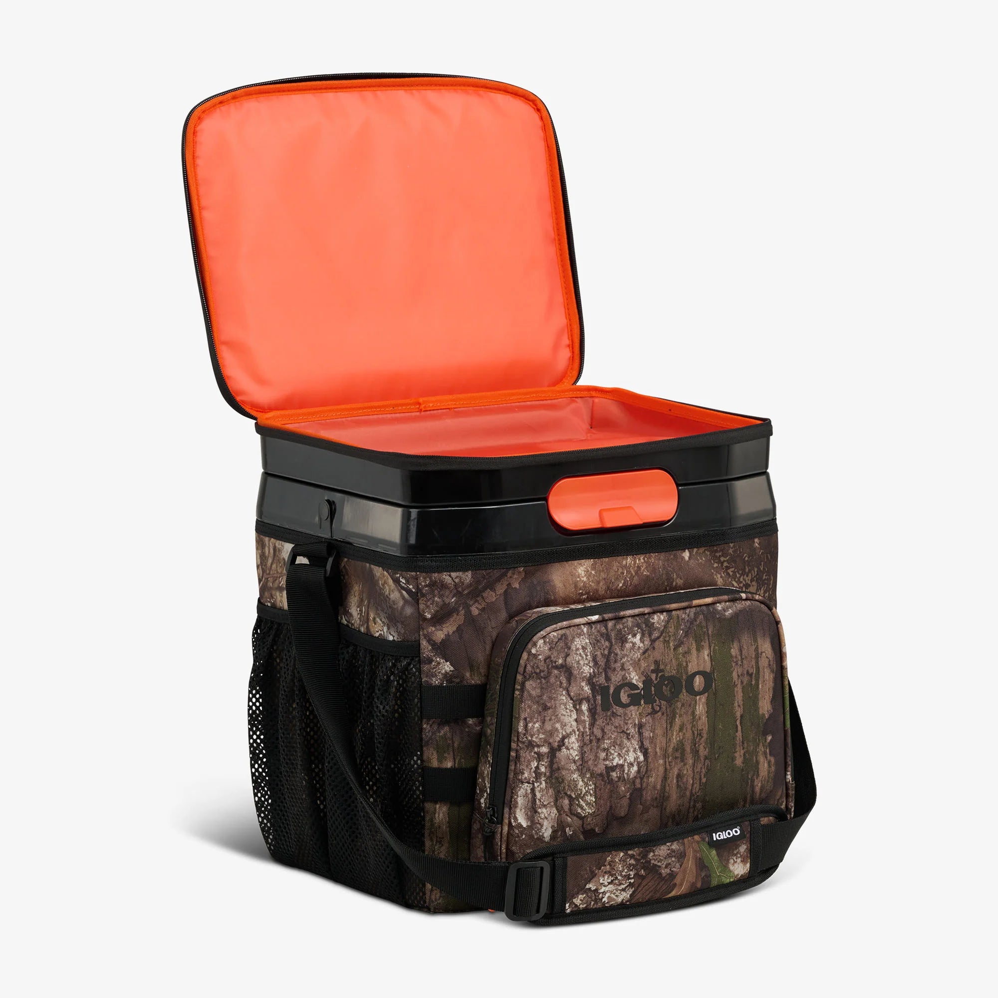 Igloo Outdoor Realtree APX Cool Fusion 26-Can Cooler Bag - Image 7