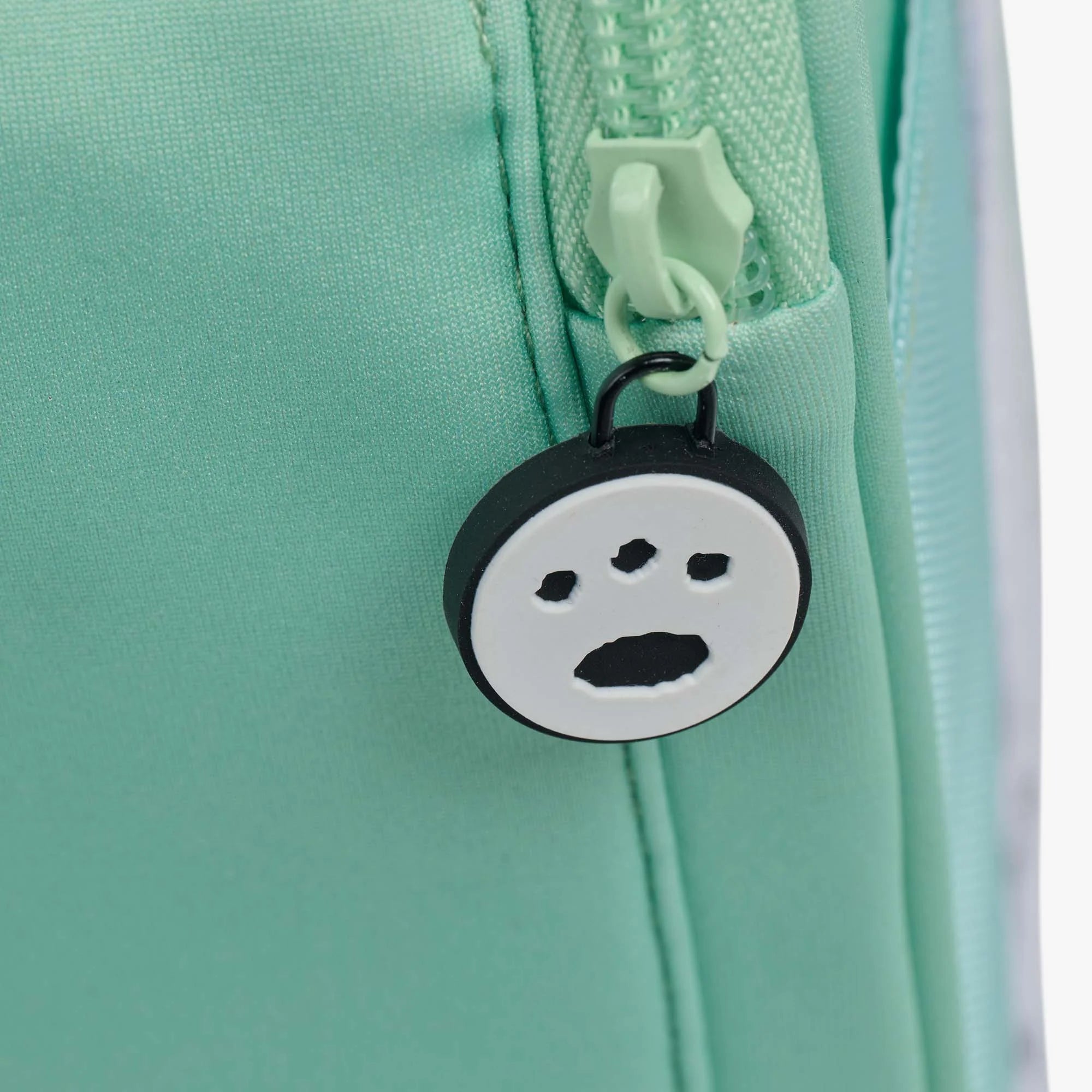 Igloo Outdoor Pochacco Slim Lunch Cooler Bag - Image 6
